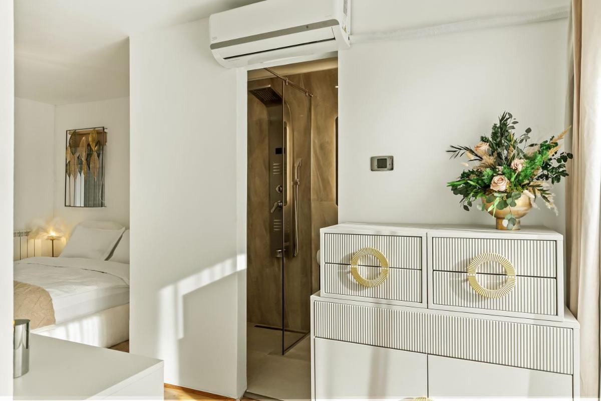 Casa De Povesti - Calea Victoriei Apartment บูคาเรสต์ ภายนอก รูปภาพ