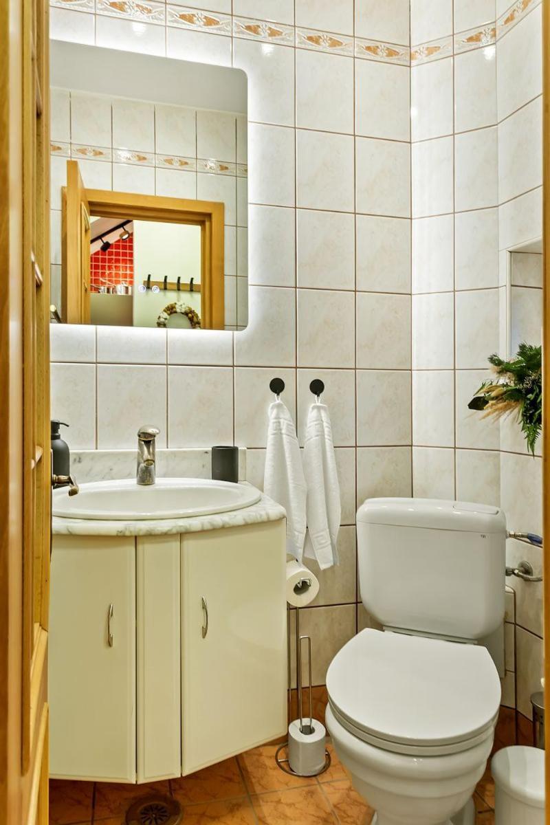 Casa De Povesti - Calea Victoriei Apartment บูคาเรสต์ ภายนอก รูปภาพ