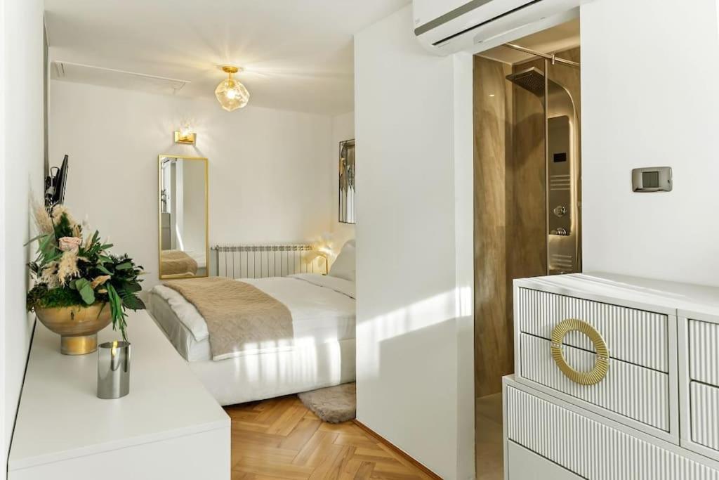 Casa De Povesti - Calea Victoriei Apartment บูคาเรสต์ ภายนอก รูปภาพ